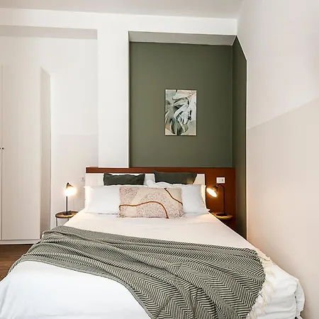 Stayeasy Petrella21 - 4 Bedrooms, 3 Baths - Station Apartment