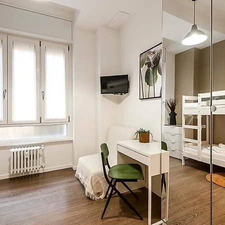 Stayeasy Petrella21 - 4 Bedrooms, 3 Baths - Station Apartment Milan